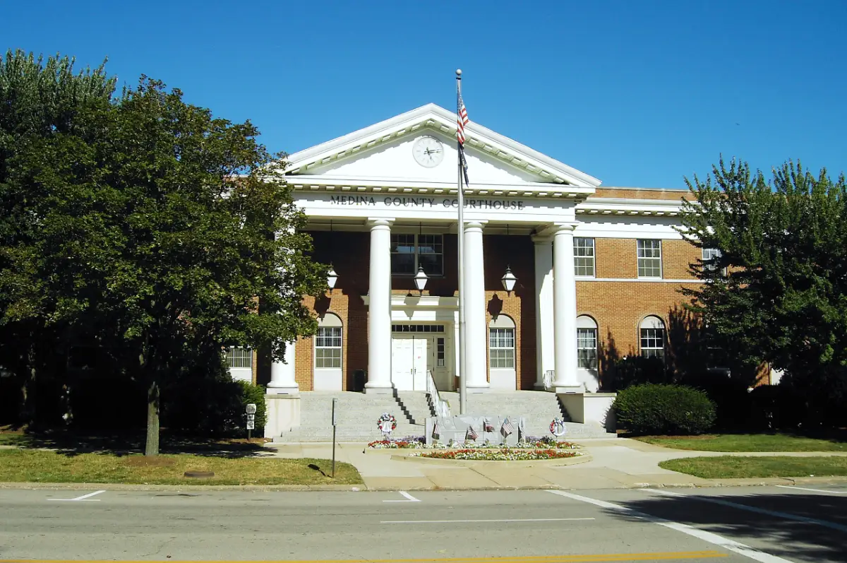 Medina Ohio courthouse